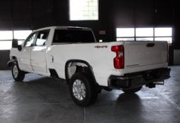 2026 Chevrolet Silverado 3500HD 4x4 LT - Image 6