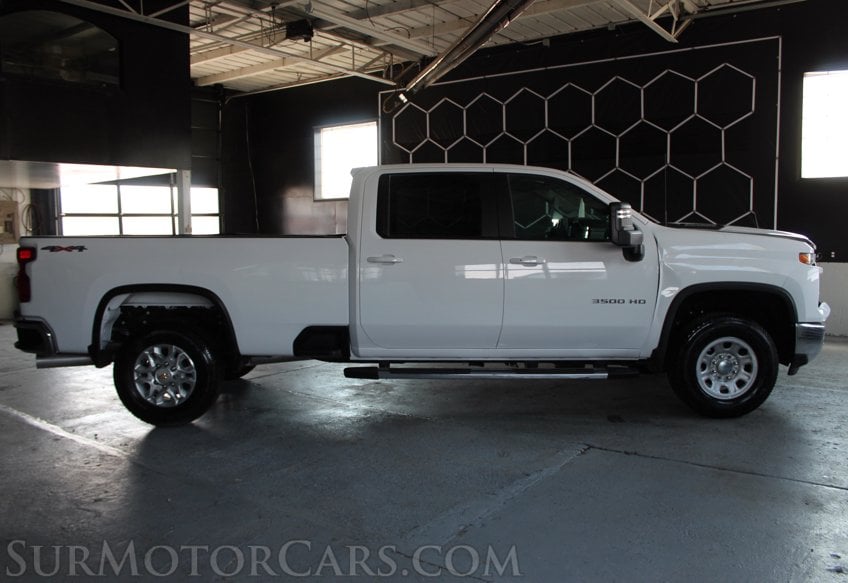 2026 Chevrolet Silverado 3500HD 4x4 LT - Image 9