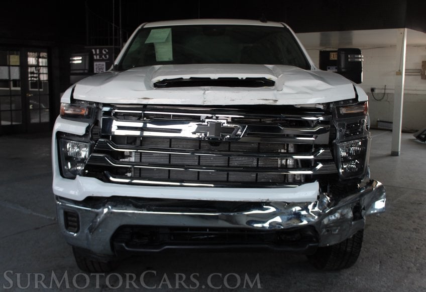 2026 Chevrolet Silverado 3500HD 4x4 LT - Image 11