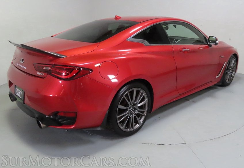 2017 Infiniti Q60 Red Sport 400 - Image 10