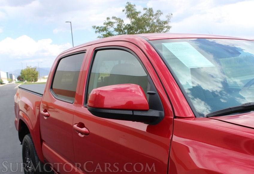 2022 Toyota Tacoma - Image 18