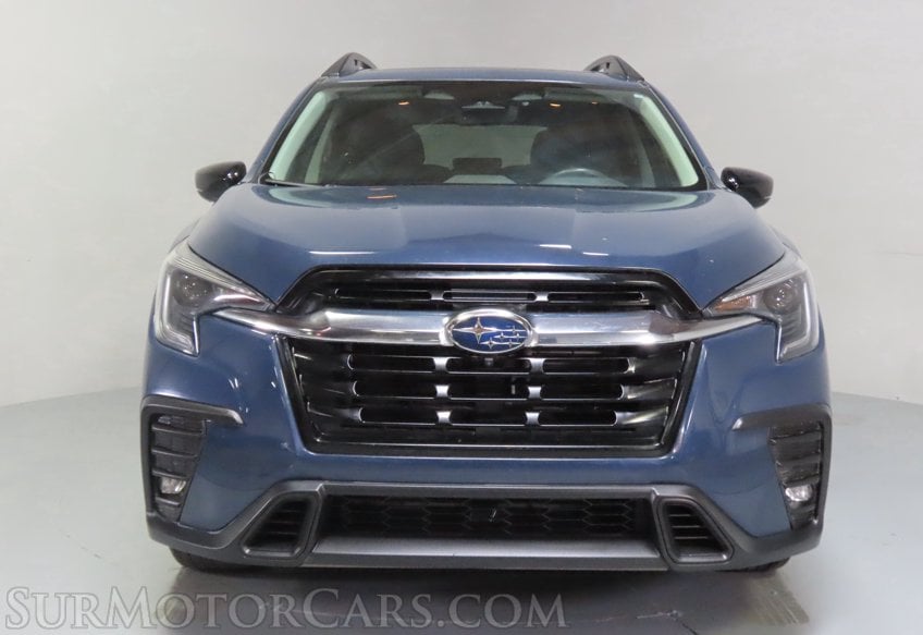 2024 Subaru Ascent Limited - Image 12