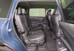 2024 Subaru Ascent Limited - Image 18