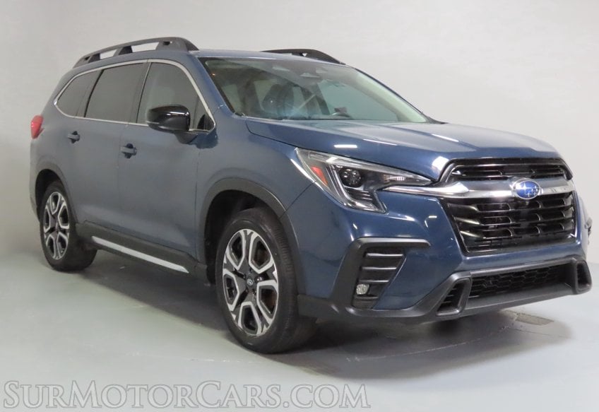 2024 Subaru Ascent Limited - Image 3