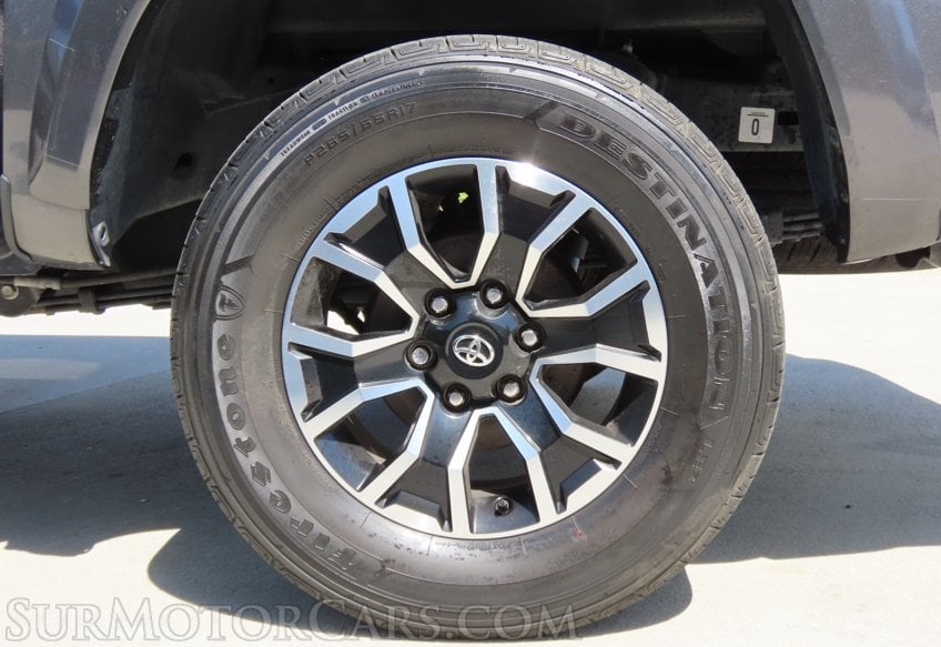 2022 Toyota Tacoma TRD Sport - Image 47