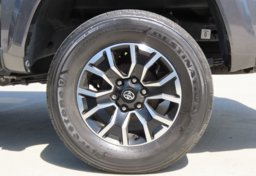 2022 Toyota Tacoma TRD Sport - Image 47
