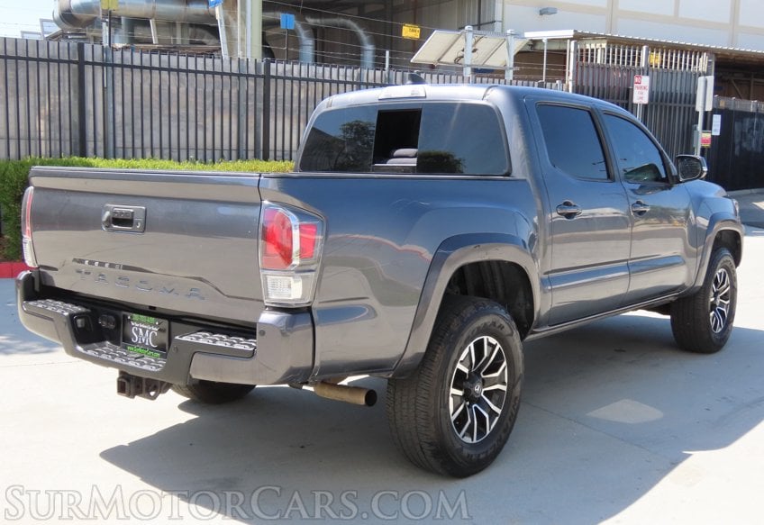 2022 Toyota Tacoma TRD Sport - Image 8
