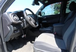 2022 Toyota Tacoma TRD Sport - Image 31