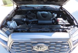 2022 Toyota Tacoma TRD Sport - Image 46