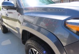 2022 Toyota Tacoma TRD Sport - Image 52