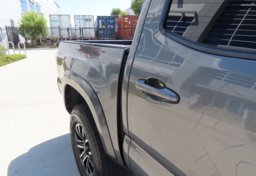 2022 Toyota Tacoma TRD Sport - Image 54