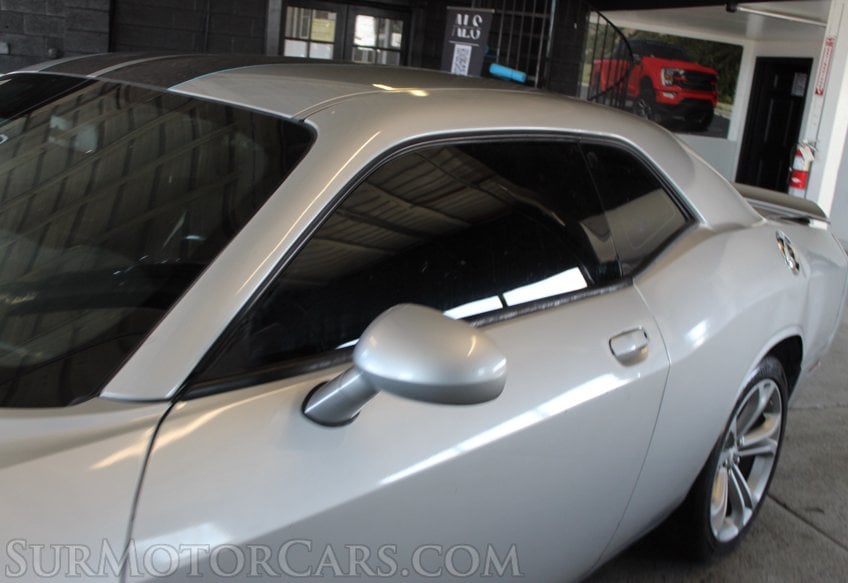2022 Dodge Challenger - Image 13