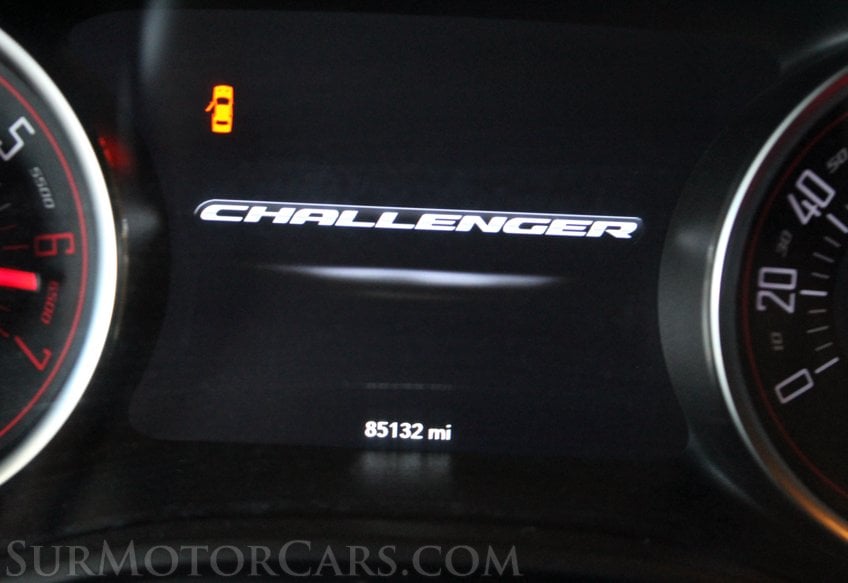 2022 Dodge Challenger - Image 40