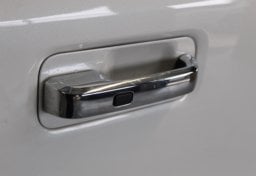 2020 Ford F-150 Platinum - Image 30