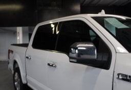 2020 Ford F-150 Platinum - Image 13