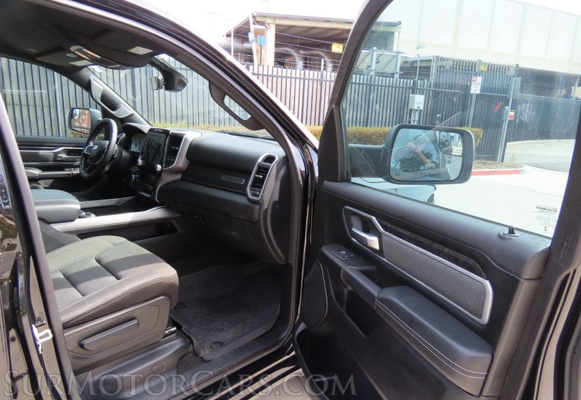 2023 Ram 1500 4x4 Big Horn - Image 25