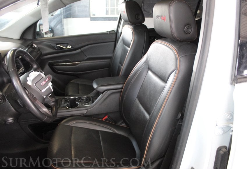 2022 GMC Acadia - Image 30