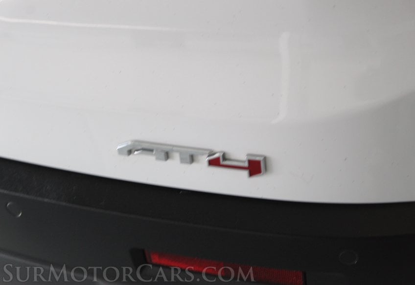 2022 GMC Acadia - Image 25