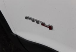 2022 GMC Acadia - Image 27