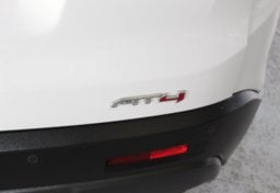 2022 GMC Acadia - Image 28