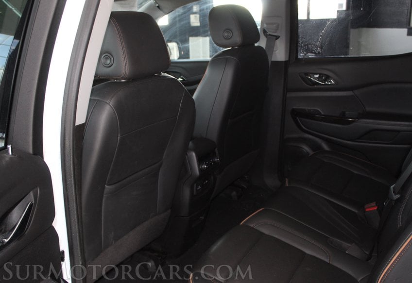 2022 GMC Acadia - Image 33