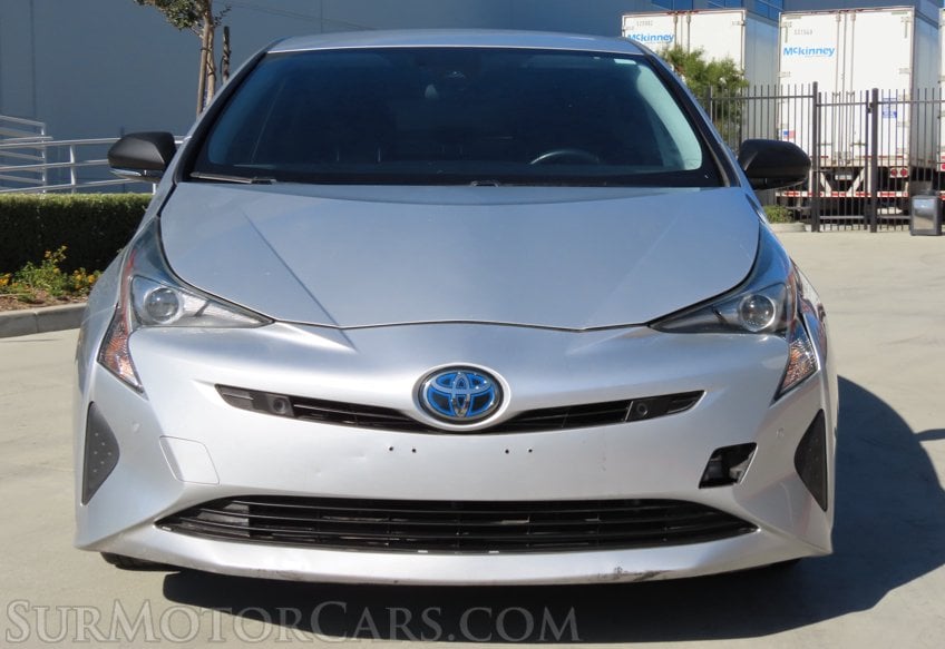 2018 Toyota Prius Three - Image 11