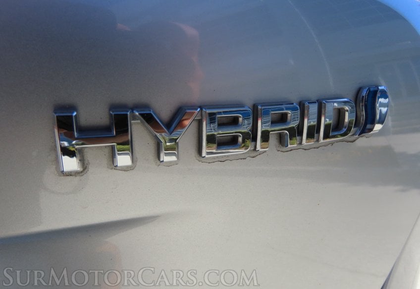 2018 Toyota Prius Three - Image 16
