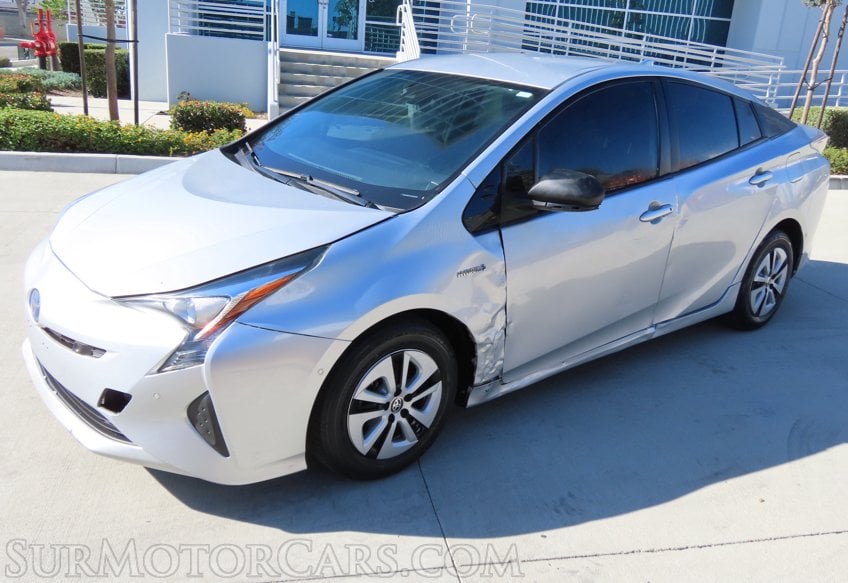 2018 Toyota Prius Three - Image 2