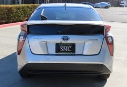 2018 Toyota Prius Three - Image 12