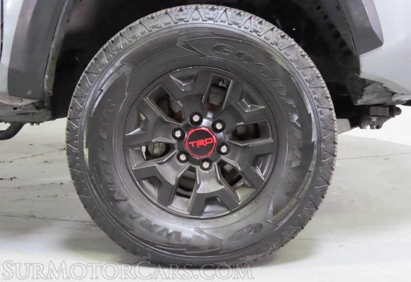 2021 Toyota Tacoma TRD Off-Road - Image 16