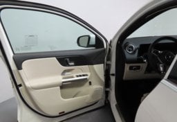 2025 Mercedes-Benz GLA 250 - Image 14