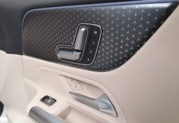 2025 Mercedes-Benz GLA 250 - Image 45