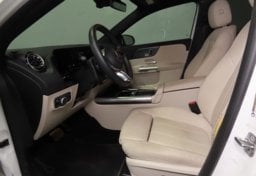 2025 Mercedes-Benz GLA 250 - Image 19
