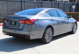 2026 Nissan Altima SV - Image 8