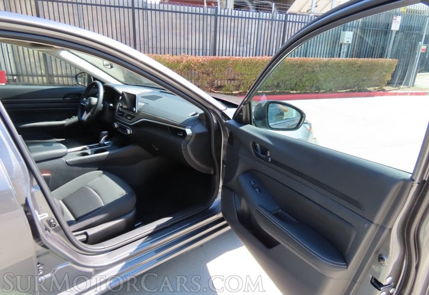 2026 Nissan Altima SV - Image 17