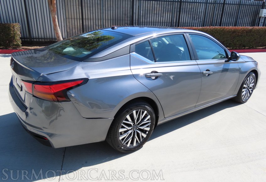 2026 Nissan Altima SV - Image 9