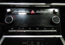2025 Hyundai SANTA FE SEL - Image 39