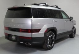 2025 Hyundai SANTA FE SEL - Image 10