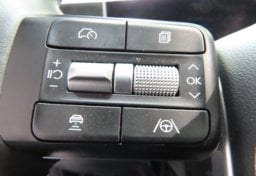 2025 Hyundai SANTA FE SEL - Image 34