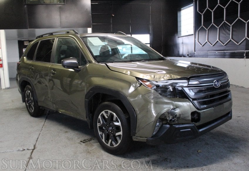 2026 Subaru Forester AWD Premium - Image 2