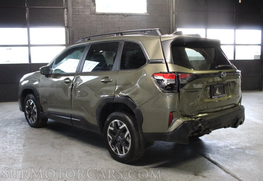 2026 Subaru Forester AWD Premium - Image 8
