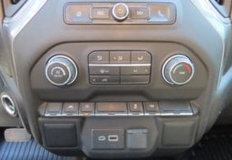 2023 Chevrolet Silverado 1500 - Image 29
