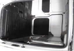 2020 Nissan NV200 - Image 30