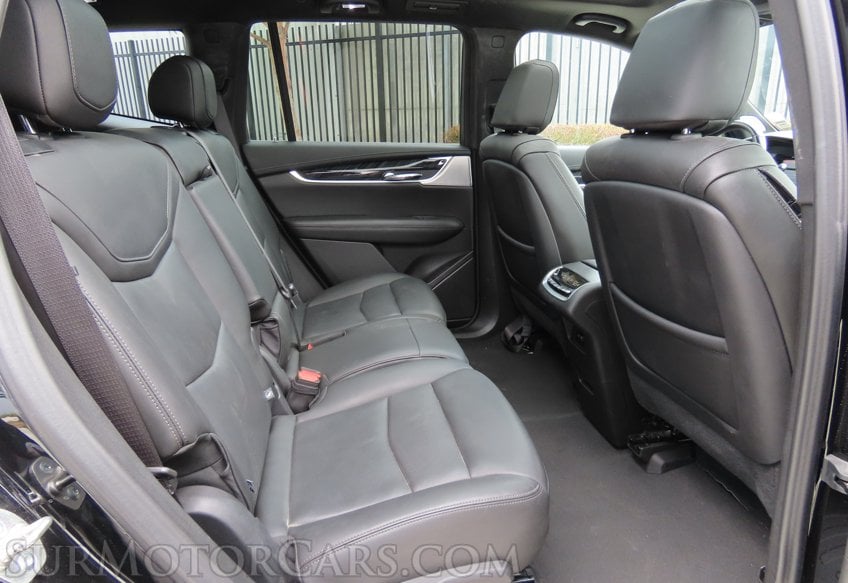 2024 Cadillac XT6 Premium Luxury - Image 28
