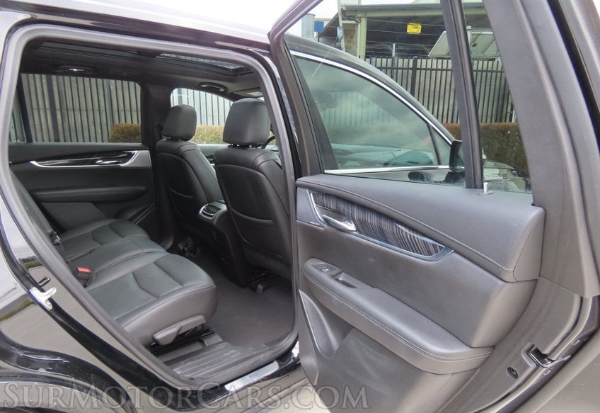 2024 Cadillac XT6 Premium Luxury - Image 31