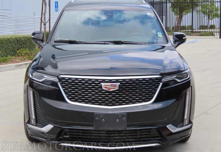 2024 Cadillac XT6 Premium Luxury - Image 11