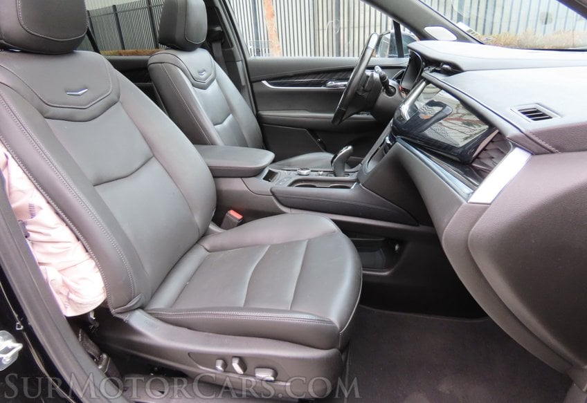 2024 Cadillac XT6 Premium Luxury - Image 25