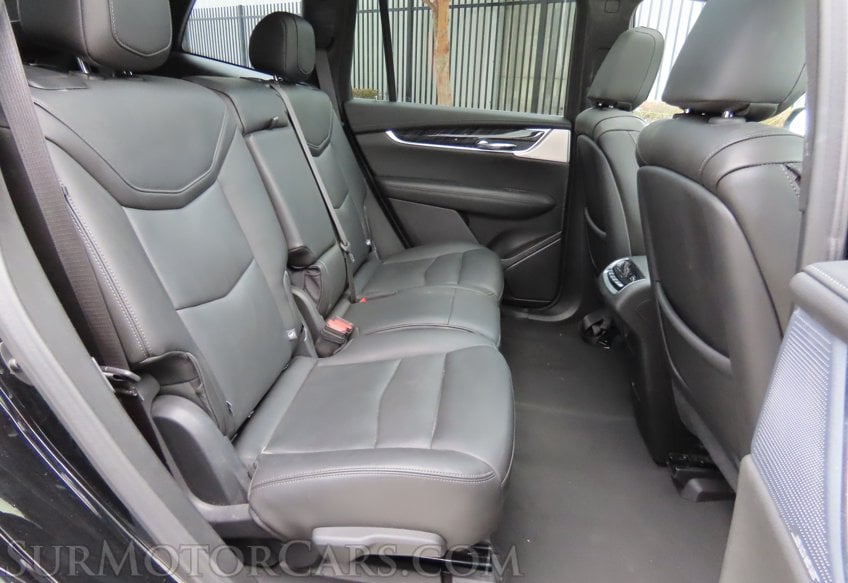 2024 Cadillac XT6 Premium Luxury - Image 29