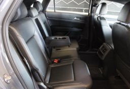 2020 Volkswagen Atlas Cross Sport SE - Image 41