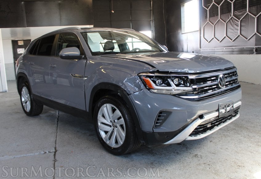 2020 Volkswagen Atlas Cross Sport SE - Image 1